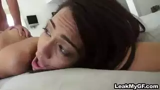 فتاة الملجأ تخدم كل زبور الرجال الصلب