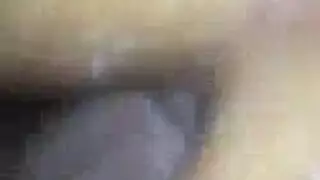 جماع قاسٍ: بنية الشعر تفتح ساقيها لقضيب ضخم