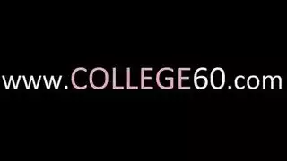 عاهرات الحرم الجامعي يحصلن على مهبلهن الضيق مضروبًا