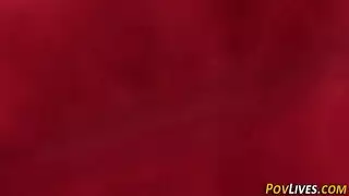 صديقات شابات يشاركن مهبلهن الضيق مع جيران أكبر سناً