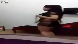 مصرية تتناك فى طيزها اهات اول مرة