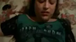 شرموطة مصرية تُدمر – تختنق بالقضيب وتنيك داخلي