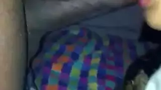 مشهد عنيف: قضيب كبير يغتصب أقزام صغيرات