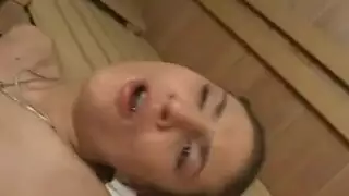 ينيكها و هي بتولد