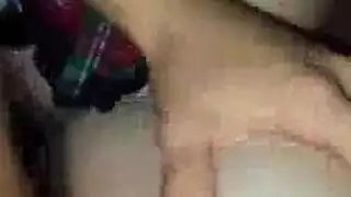حلم جوهرة لون المبلل: تتعرض للضرب في مؤخرتها