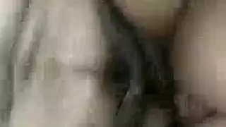 الرجل الضخم يحصل على فتحته محشوة بعصا بيسبول