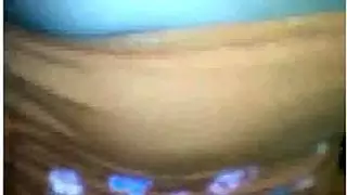 قاعدة مراهقة ممتلئة تُدمر في إباحية قاسية