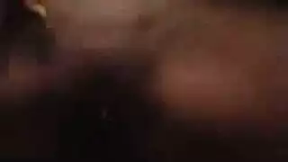 وفرة من الطلقات الخلفية في مقطع صريح