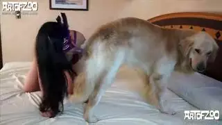 إكس إكس إكس مع الحيوانات: فتيات بيض يصرخن طلباً لقضبان الوحوش