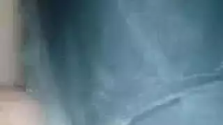 حفلة نجمات الإباحية: استمناء جماعي ومص للبظر