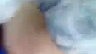 مشهد إباحي: مراهقة روسية تُدمر بواسطة قضيب عملاق