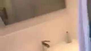 مستعد لأخذ قضيب توم الضخم لممارسة مثلي جديدة