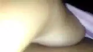 شرموطه مصريه سمسمه تلعب في كسها