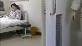 نيج شرجي الضرب بكل قوه على الطيز