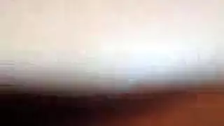 ميليسا تحصل على قضيب شيطان قرني مثار في جلسة الكرسي المبللة