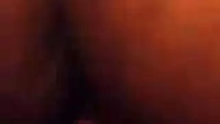 مساعدة فتاة للوصول للمنزل تنتهي بها وهي تئن في المقعد الخلفي