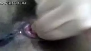 إباحية صريحة: كس أم عربية محجبة يبتل أمام الكاميرا