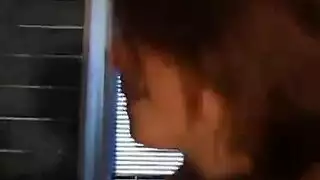 الروسية النحيفة نيكي تُهيمن عليها في مكتب بورنو xxx