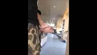 يعشق مص الكس وشرب بولها