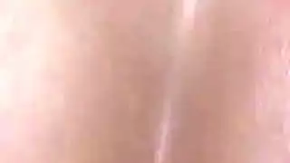 عاهرة ذات مؤخرة كبيرة تُضرب بقضيب عربي ضخم في فيلم إباحي قاسٍ