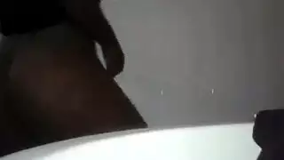 جنس خشن من المدخل الخلفي: إدخال قضيب كامل