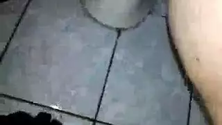 مقطع إباحي – مبلل ومتوحش