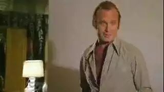 عائلة غزال: فيلم إباحي كلاسيكي بمشاهد جنس ثلاثي محموم