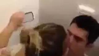 كاميرا تجسس تكشف مغامرة شرجية قذرة لزوجين متزوجين