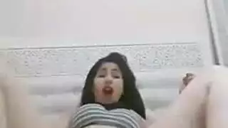 مص إباحي: حلق المغربية مملوء بزب قاسٍ