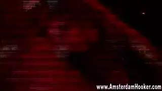 مشهد إباحي: نساء شماليات منقبات يتم تداولهن بقوة