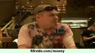 حوريات سوريات في حركة جنسية ثلاثية صريحة