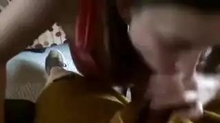 فتاة خجولة تشاهد إباحية خشن ثم تضاجع فتحتها الضيقة