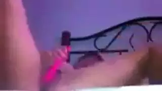 قبلة فرنسية عميقة تتحول إلى جنس وجه hardcore