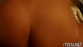 لحس فرج مراهقة: خيال مثلي في المدرسة