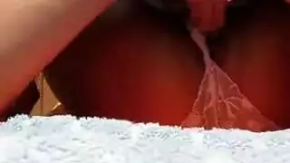 إباحي بين الأعراق: زوجة مثيرة تتوسل لسائل بلاك بول المنوي