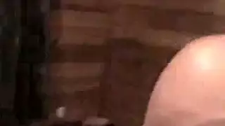 حفلة جنسية لرجال ناضجين مع نجم متحول جنسياً مثير