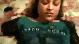 مقطع إباحي: وضعية الكلب الخشنة مع شاب عربي وشريكة مغرية