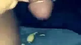 جماع قوي: قضيب ضخم طوله 12 بوصة يغتصب مراهقة