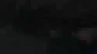 فتحتان ضيقتان وأداة سوداء: فيلم جنسي عرقي