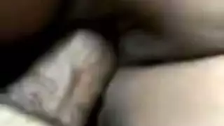 ربة منزل متلهفة تطلب فعلًا إباحيًا عنيفًا مع رجلها