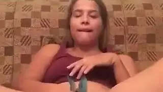 إباحية فردية: ناشوا تلمس نفسها بالبنطال، عرض كاميرا