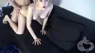خيال زوجة الأب: مراهق ينيك كسها الناصع ويقذف داخلها
