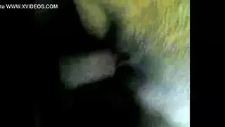 بنت تخلي انته يلعب بي اقدامه