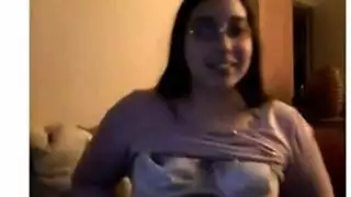 إباحية ويب كام: فتاة أجنبية ذات أثداء ضخمة