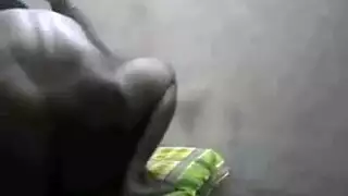 فتى دييسي ينيك فرج أمه المبلول في مشهد إكس إكس إكس