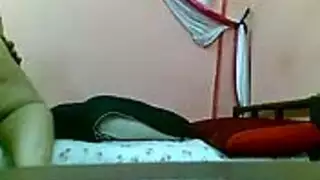 زوجة الضابط تتعرض لقضيب مصري كبير