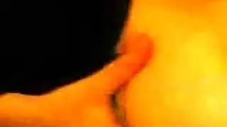 عشاء مع إطلالة: أثداؤها معروضة