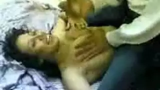 اختبار عاهرة للمصارعة: قضيبان وكاميرا من أجل سعادتها