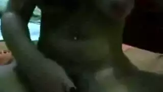 هايجه اوى تلعب ف كسها وتقوله شايف اد ايه هايجه ع زبرك يا حبيبى