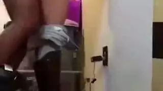 إكس إكس إكس عربي: نيك طيز خشن وضرب عميق